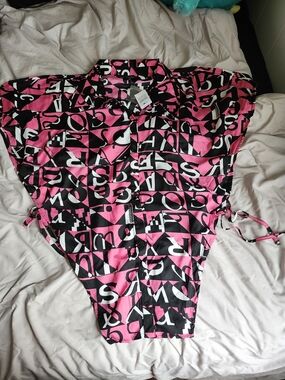 Ashley Stewart Pink Black Graphic Button-Down Top